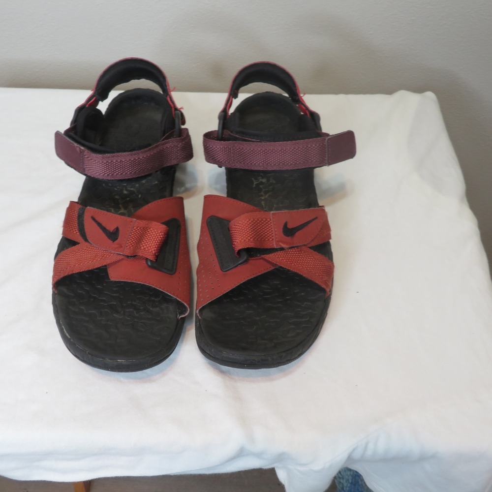 Nike ACG Air Deschutz Dragon Red Beetroot Hiking Sandals DC9092-600 Mens 10